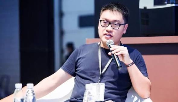 楼天城，两次ICPC世界第二，两届谷歌编程赛冠军，公司上市那天说耽误了一场比赛