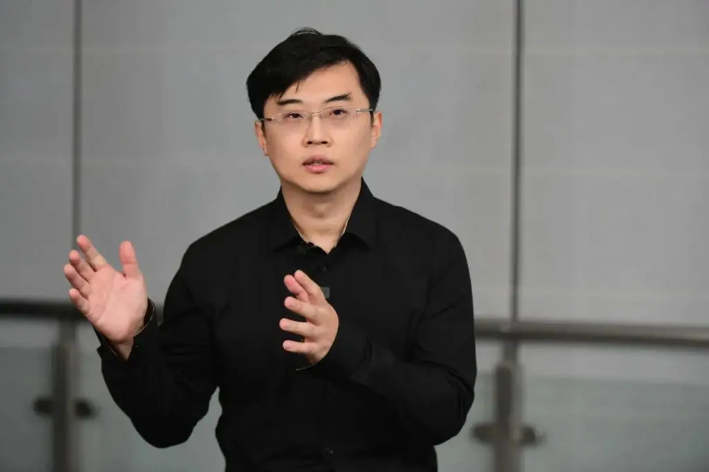 重磅AI华人科学家苏昊从美归国，担任复旦通用物理智能研究院首任院长